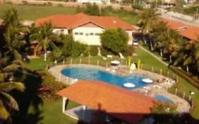Ap por temporada com 2 quartos e uma suíte , excelente área de lazer, Praia do Futuro, condomínio Cartier-Fortaleza